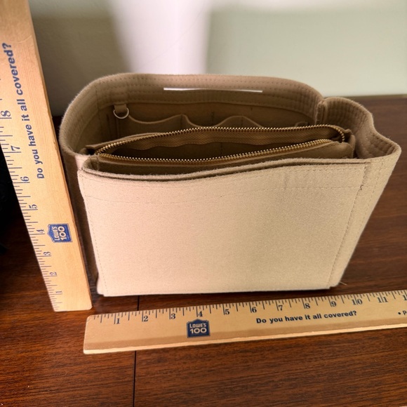 Juicy Couture Weekender duffel bag w/ embossed logo, card holder & organizer - Picture 15 of 16